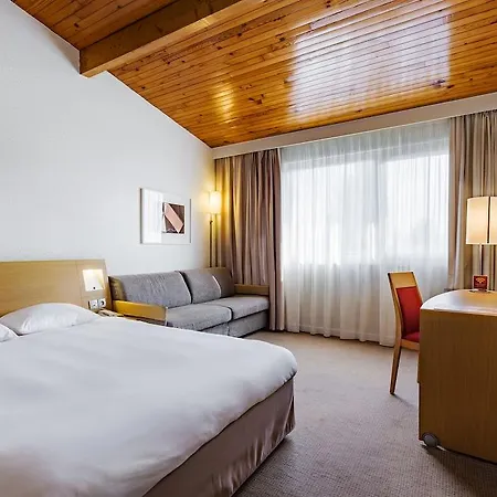 梅兹昂内维尔诺富特酒店 4* Maizières-lès-Metz