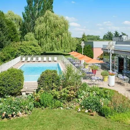 梅兹昂内维尔诺富特酒店 4* Maizières-lès-Metz